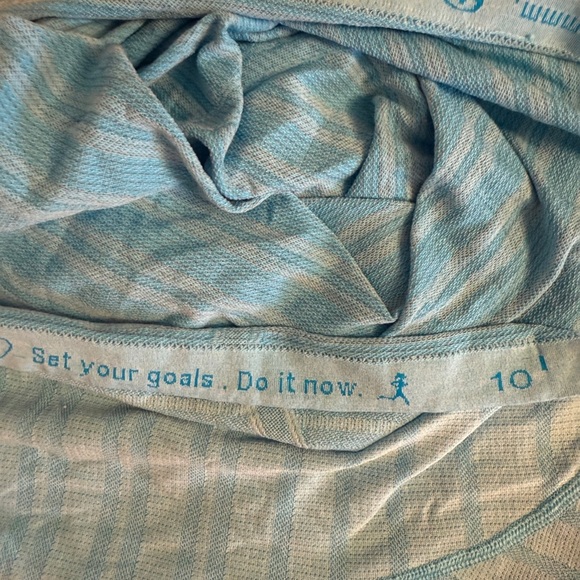 Lululemon Run: Swiftly Tech Short Sleeve Spry Blue Size 10 - Picture 5 of 8